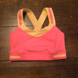 Lulu lemon sports bra